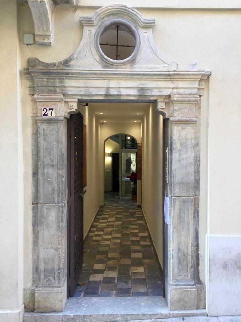 Della Cuba Vacanze Trapani Historic Center Εξωτερικό φωτογραφία